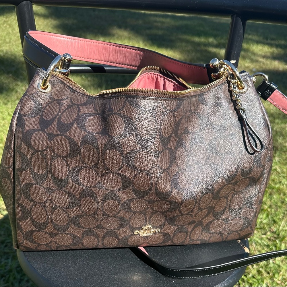 Coach shoulder bag
